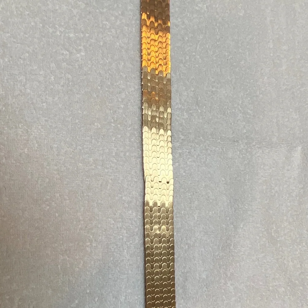 Vintage Serpentine Gold Tone Belt - Picture 5 of 5